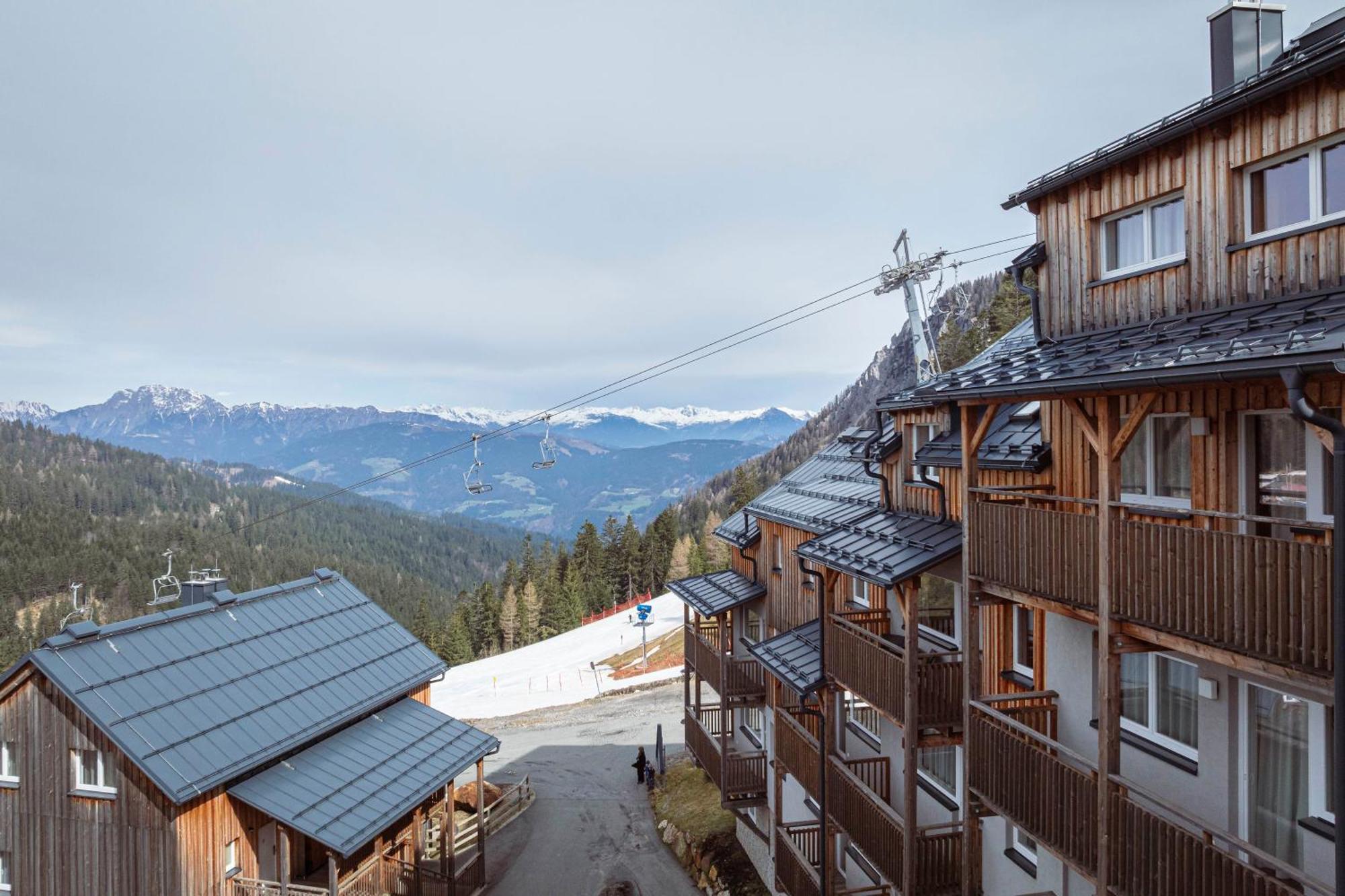 Almresort Gartnerkofel Sonnenalpe Nassfeld Exterior photo