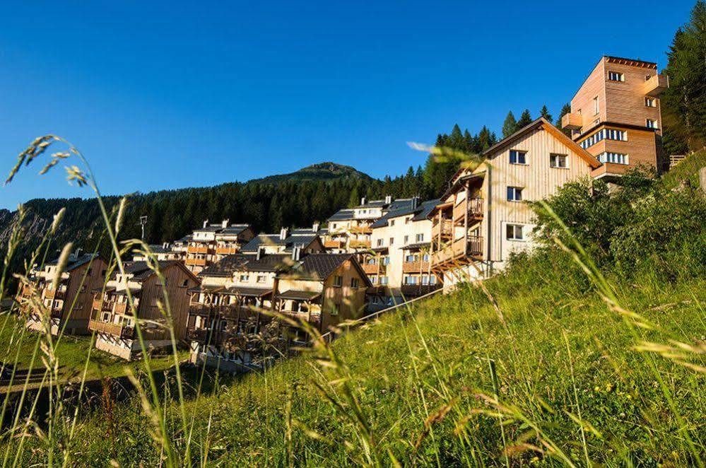 Almresort Gartnerkofel Sonnenalpe Nassfeld Exterior photo